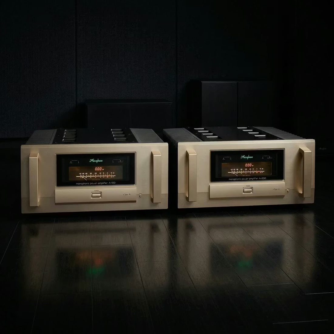 Accuphase A-200 Monoblock Power Amplifer ( Pair )